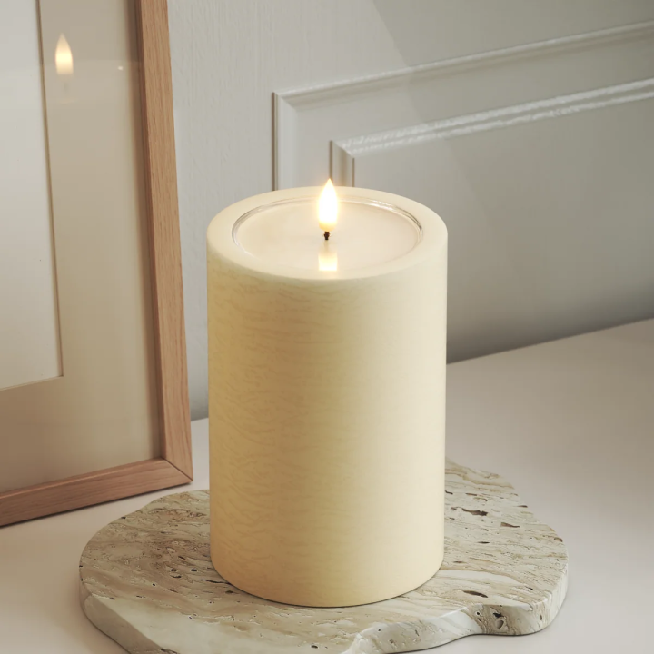 Unique LED-Blockkerzen D 10 x 15 cm Creme