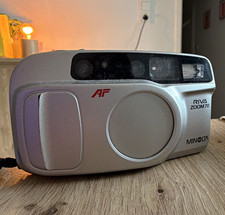 Minolta Riva Zoom 70 35mm Kompaktkamera AF Zoomobjektiv Blitz silber