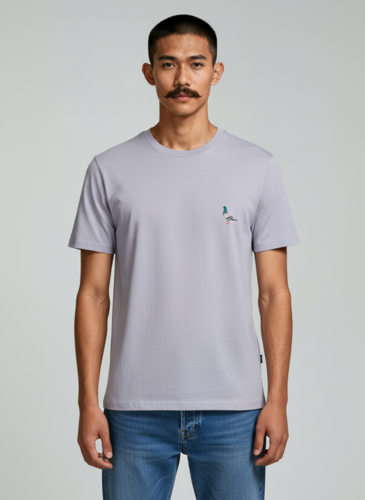 Besticktes T-Shirt