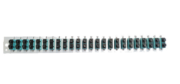Bestückte Frontblende mit 24 x SC Duplex, Kupplung OM3 vertikal, grau