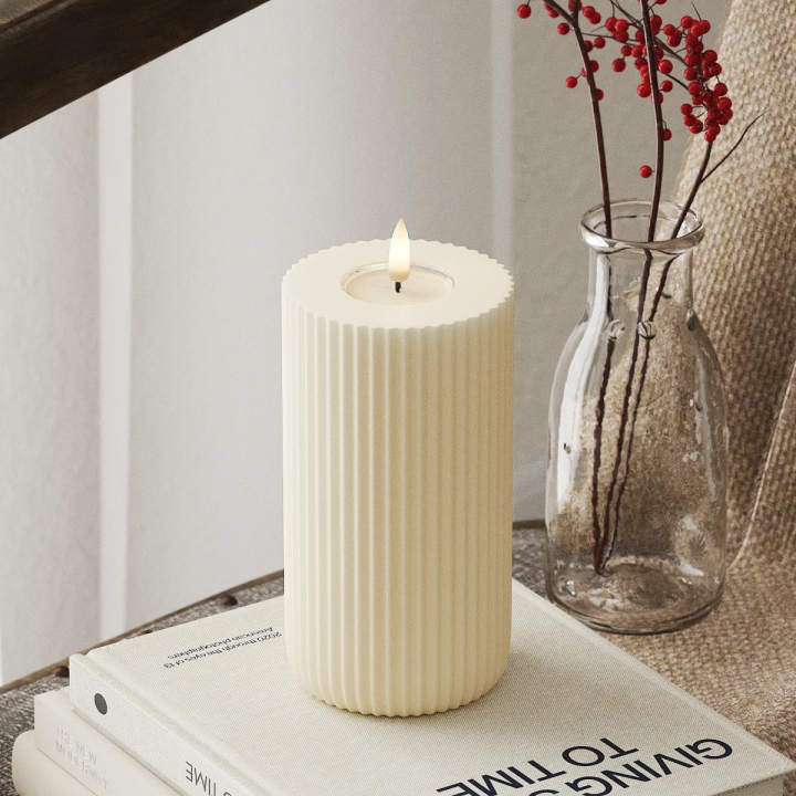 Solid Stripe LED-Blockkerzen Ø 8 x 15 cm, Creme