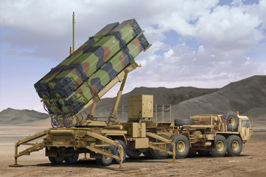 M983 HEMTT & M901 Launching Station of MIM -104F Patriot SAM System (PAC-3)