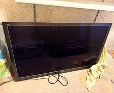 Panasonic VIERA LED TV 46 Zoll Full HD 1080p Schwarz HDMI inkl.