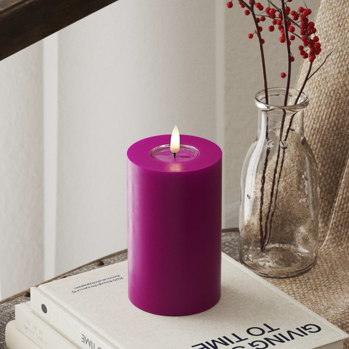 LED-Blockkerzen Ø 7,5 x 12,5 cm Violett